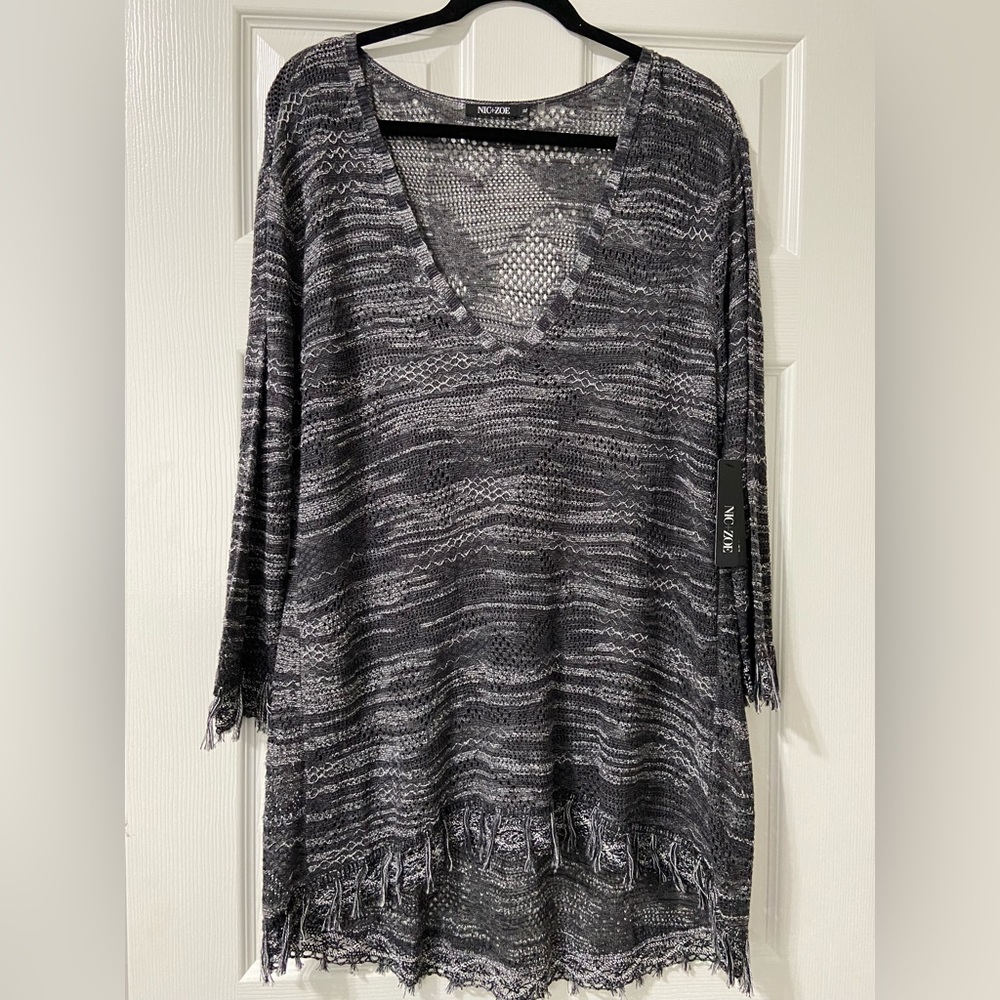 NWT NIC + ZOE XL SEE-THROUGH LIGHTWEIGHT FRINGE TOP